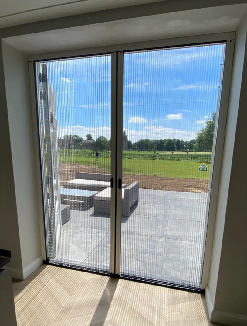 Hordeur-voor-openslaande-deuren-8